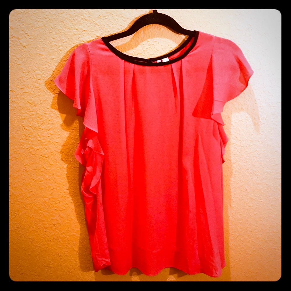 🛍 3FOR $15 🛍 Pink/Black Ruffle/Flutter Sleeve L